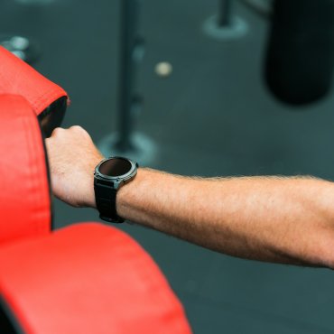 Jak dobrać zegarek do dyscypliny sportowej - bieganie, rower, pływanie czy góry?